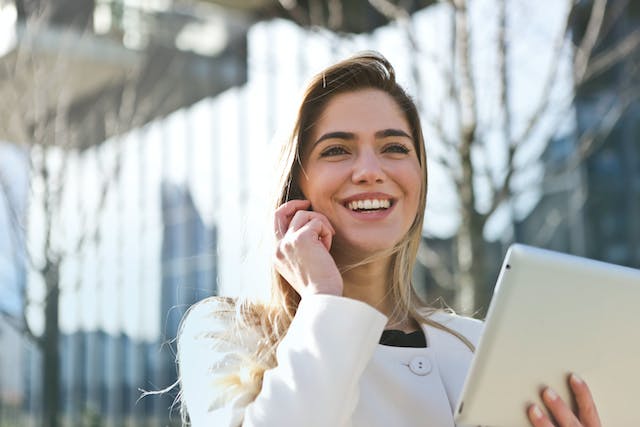 A person on a phone call.
